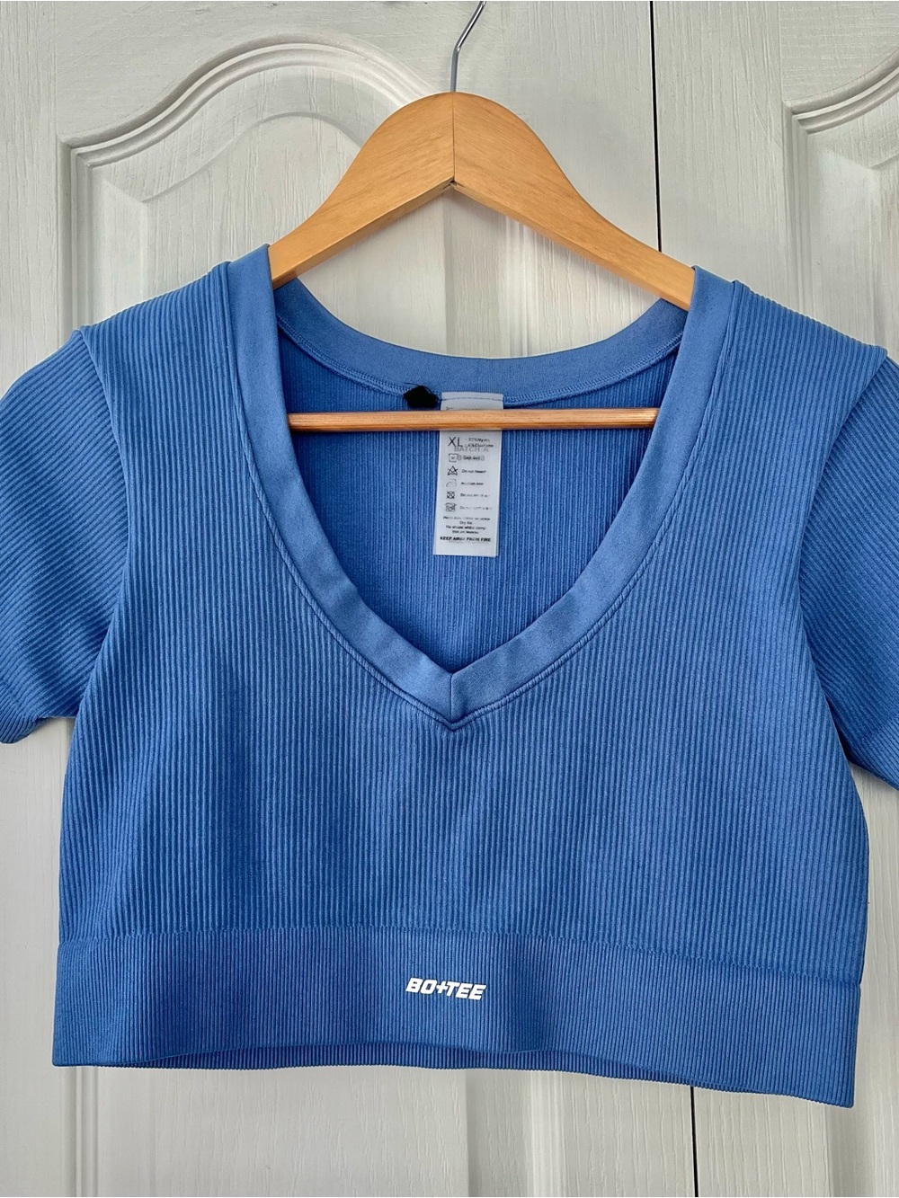 Bo+Tee Blue Ribbed Short Sleeve cropped Top athletic wear XL